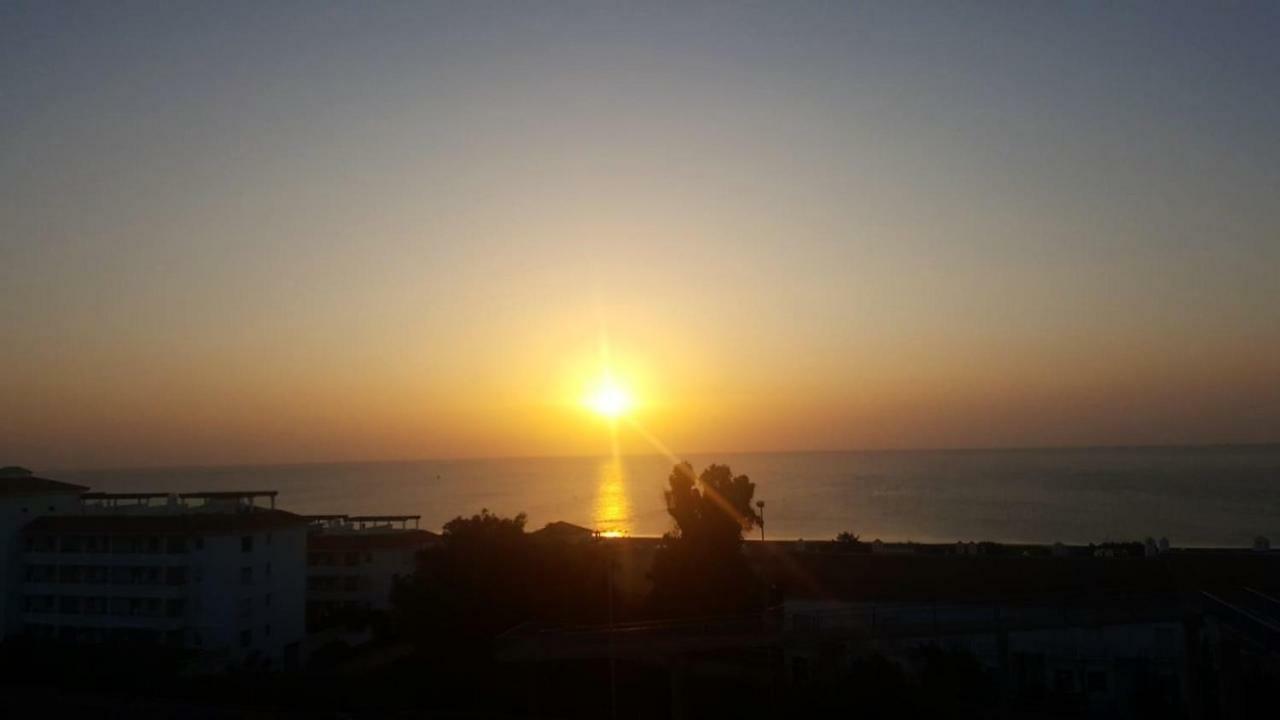 شقة Manilva Playa المظهر الخارجي الصورة